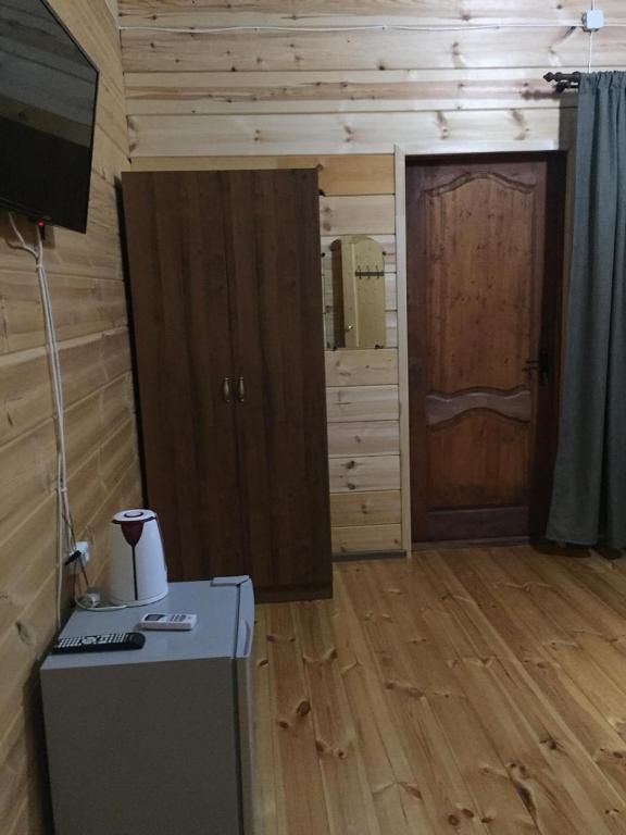 Дома для отпуска Коттеджи у Заура Гагра